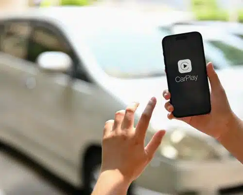 Glass Protect carplay voiture sur Cannes, Antibes, Monaco, Nice, Saint-Tropez écran carplay - GLASS PROTECT